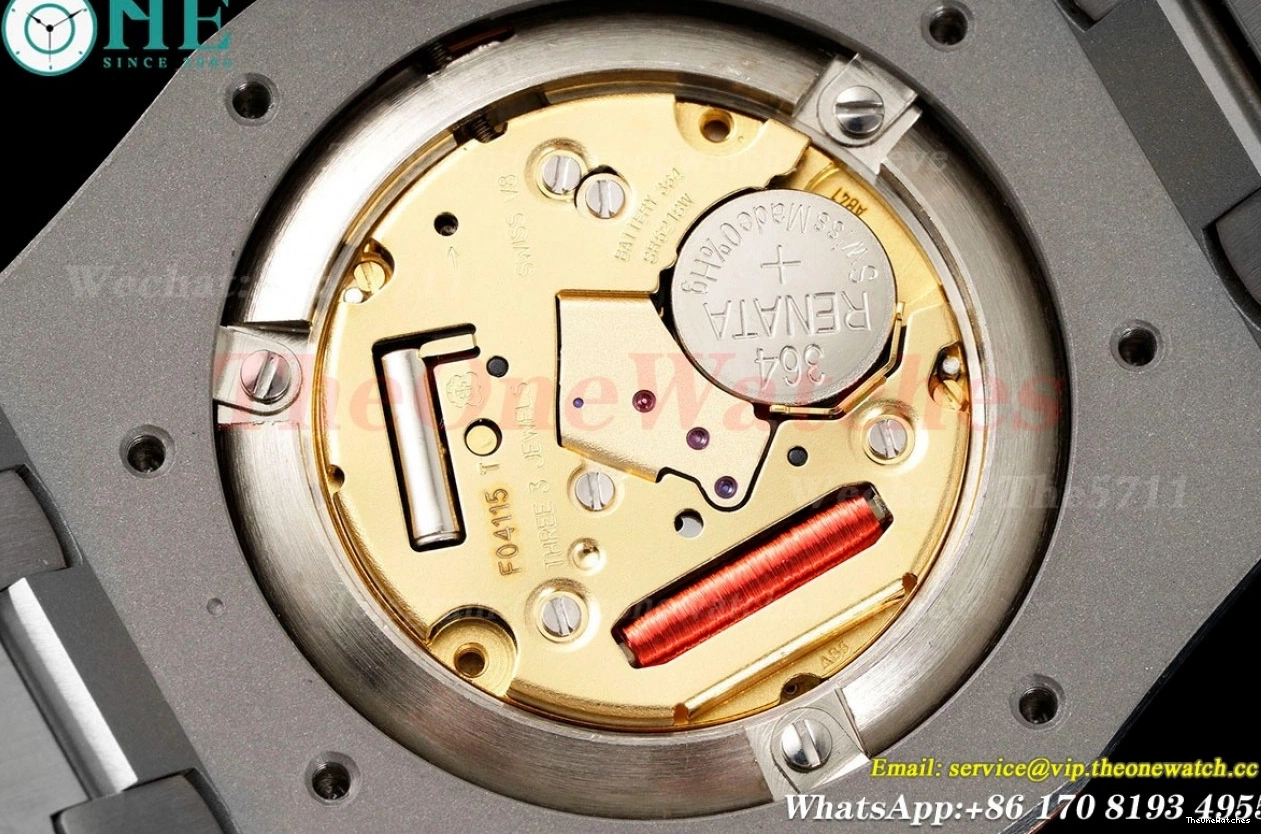 white Quartz Royal 8F Dial Ladies Swiss SS 33mm Oak SS 0218